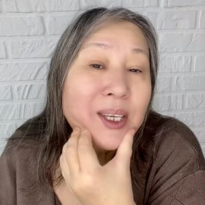 Массаж лица руками